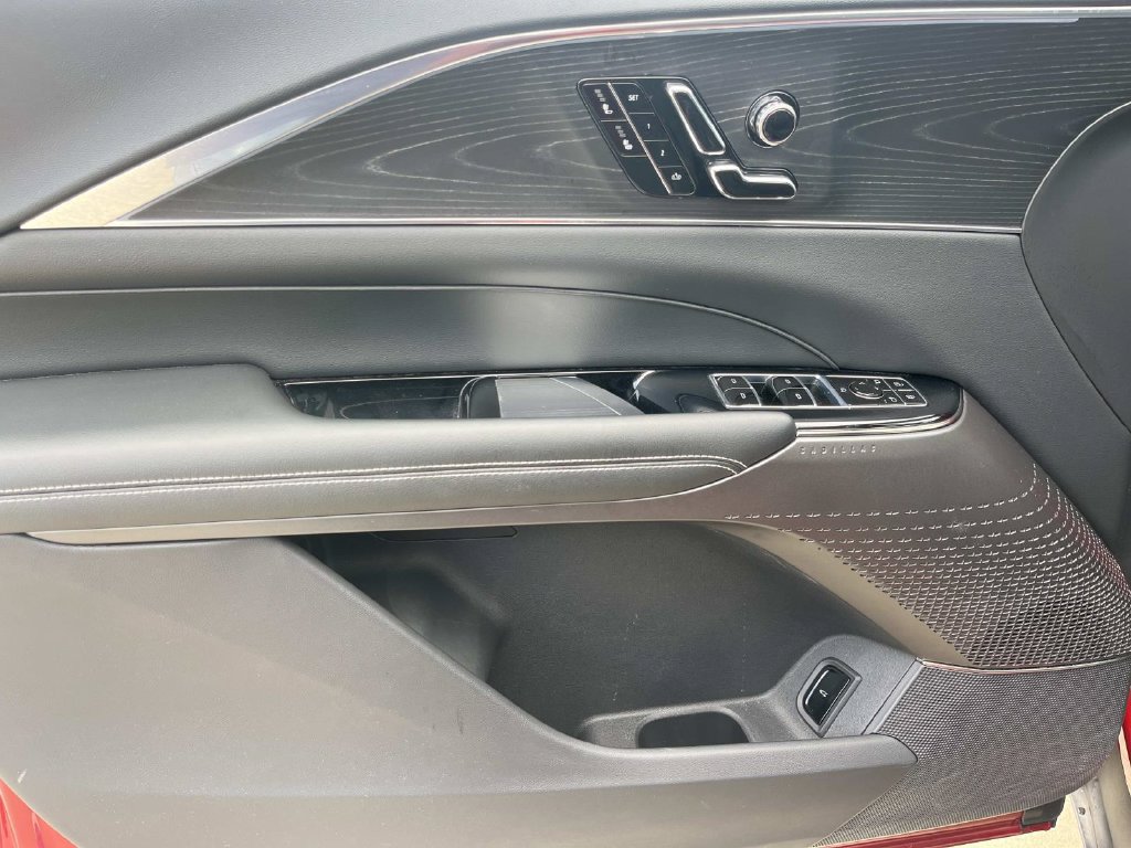 Certified 2024 Cadillac Lyriq Sport AWD/4WD image 30