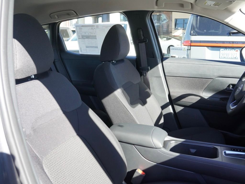 New 2026 Nissan Kicks S image 20