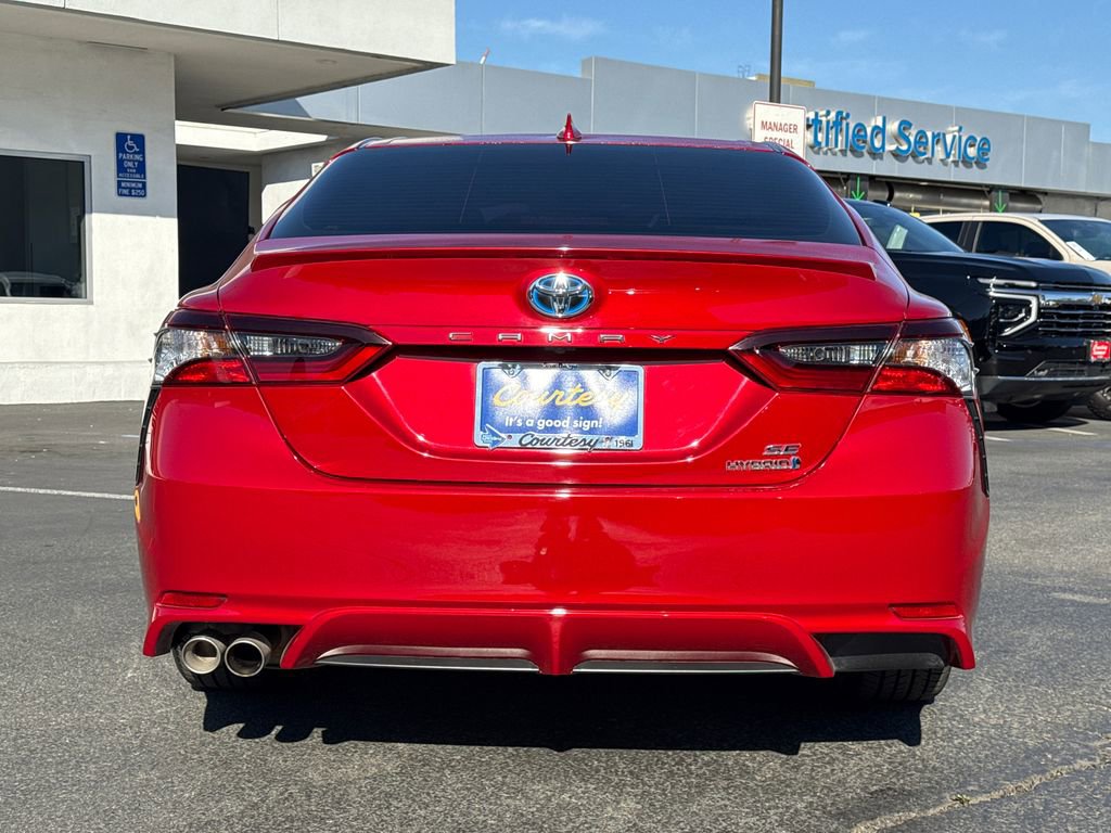 Used 2024 Toyota Camry SE w/ Audio Upgrade Package image 8