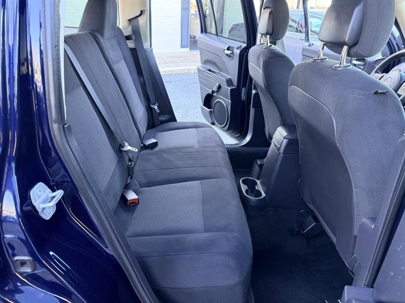 Used 2014 Jeep Patriot Sport FWD image 12