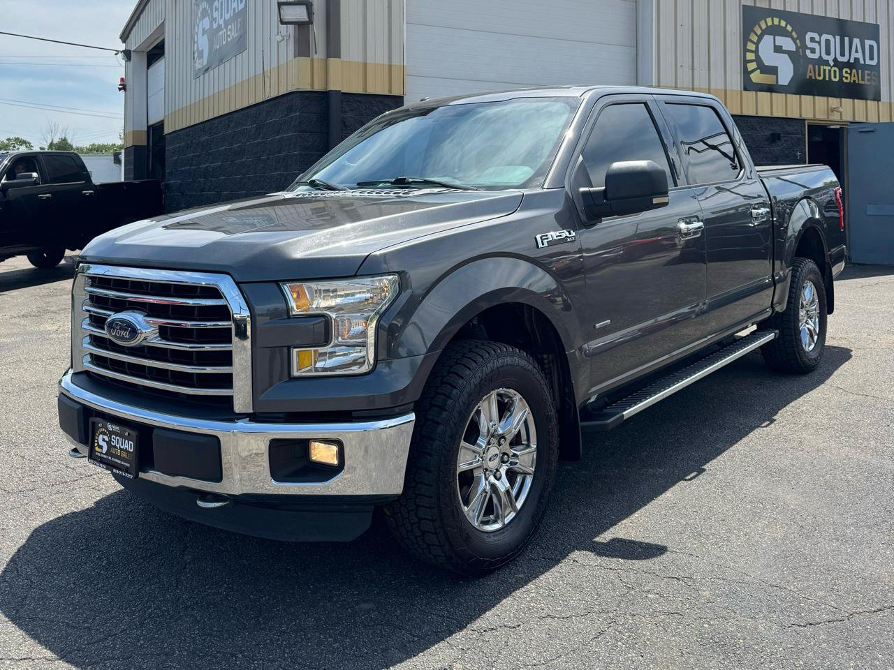 Used 2015 Ford F150 XLT w/ Equipment Group 302A Luxury AWD/4WD image 1