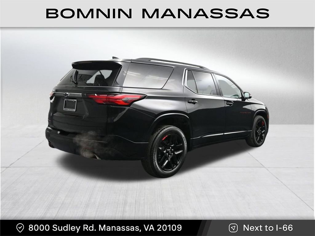 Used 2023 Chevrolet Traverse Premier w/ Redline Edition image 5