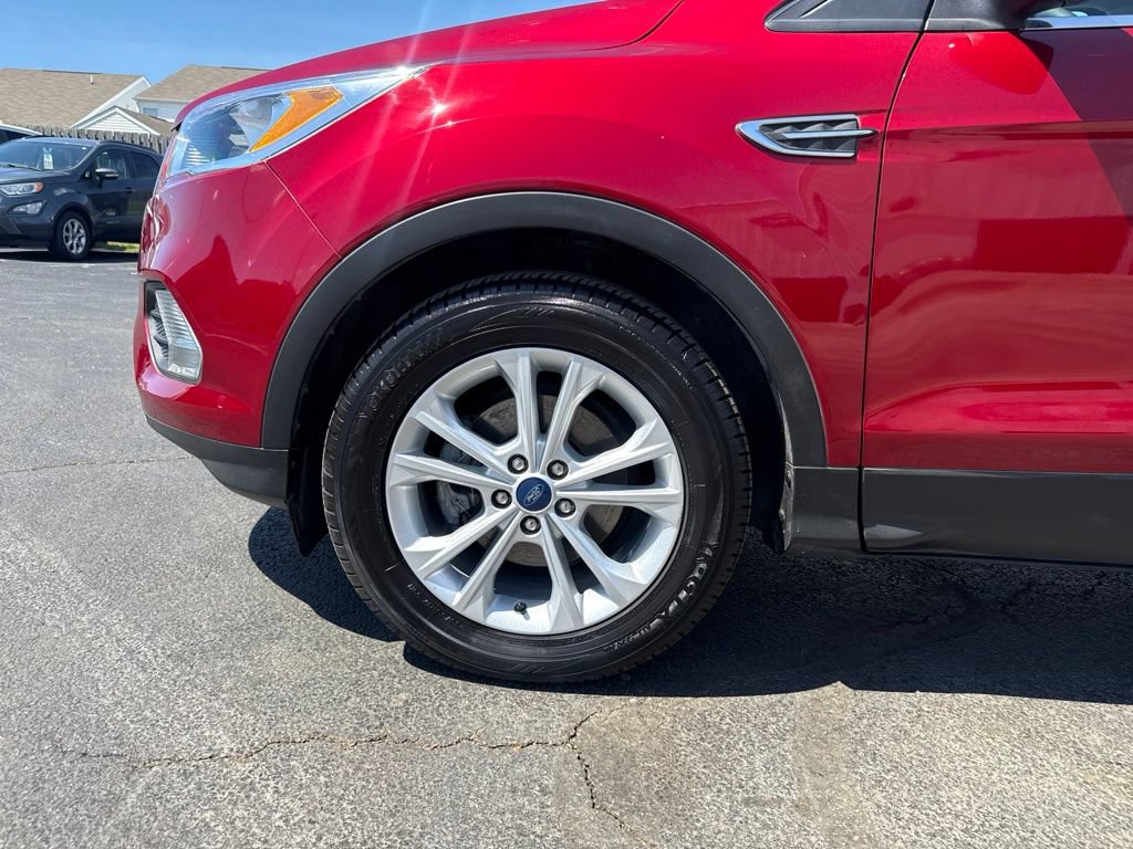 Used 2019 Ford Escape SE FWD image 48