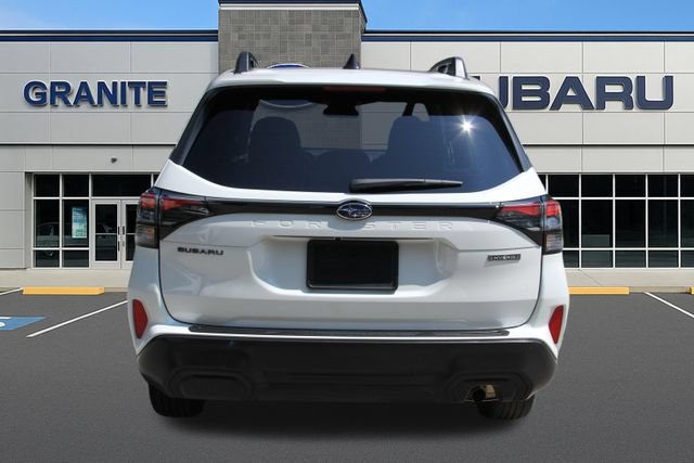 Used 2025 Subaru Forester Premium AWD/4WD image 9