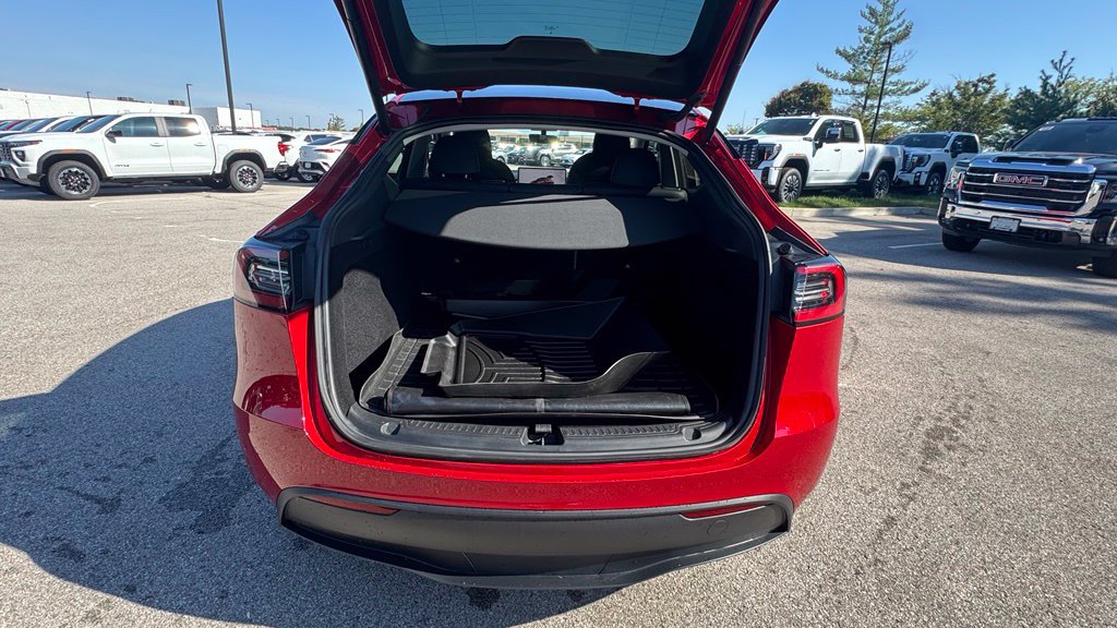 Used 2023 Tesla Model Y Long Range AWD/4WD image 5
