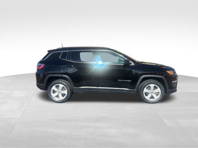 Used 2018 Jeep Compass Latitude w/ Cold Weather Group image 4