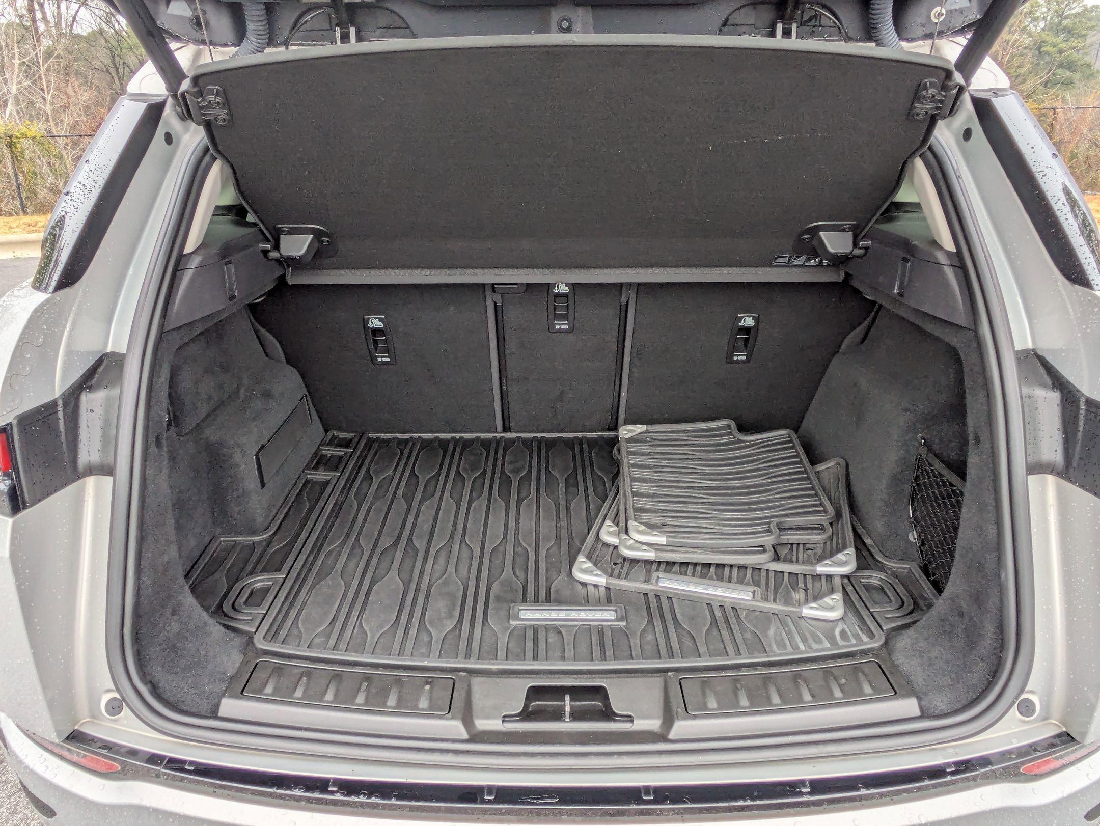 Used 2020 Land Rover Range Rover Evoque SE image 27