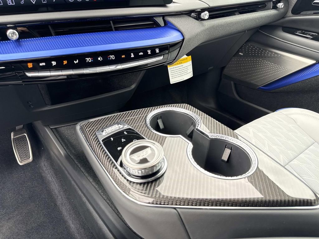 New 2026 Cadillac Optiq V image 25