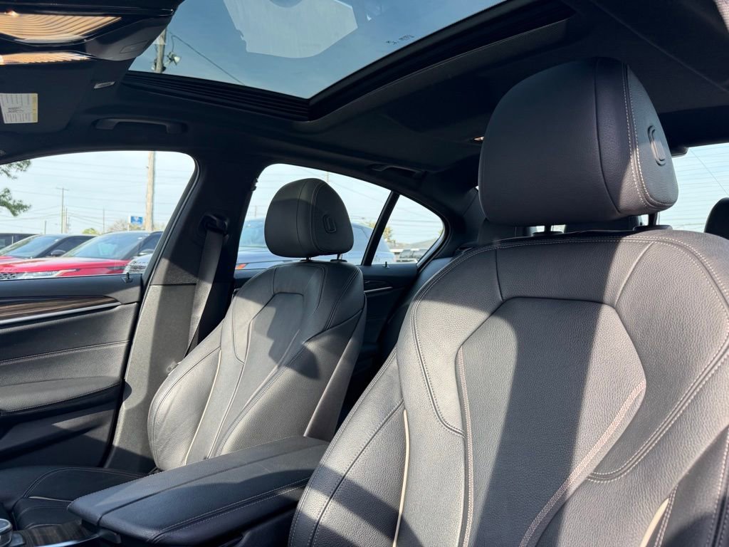 Used 2019 BMW 540i RWD image 12