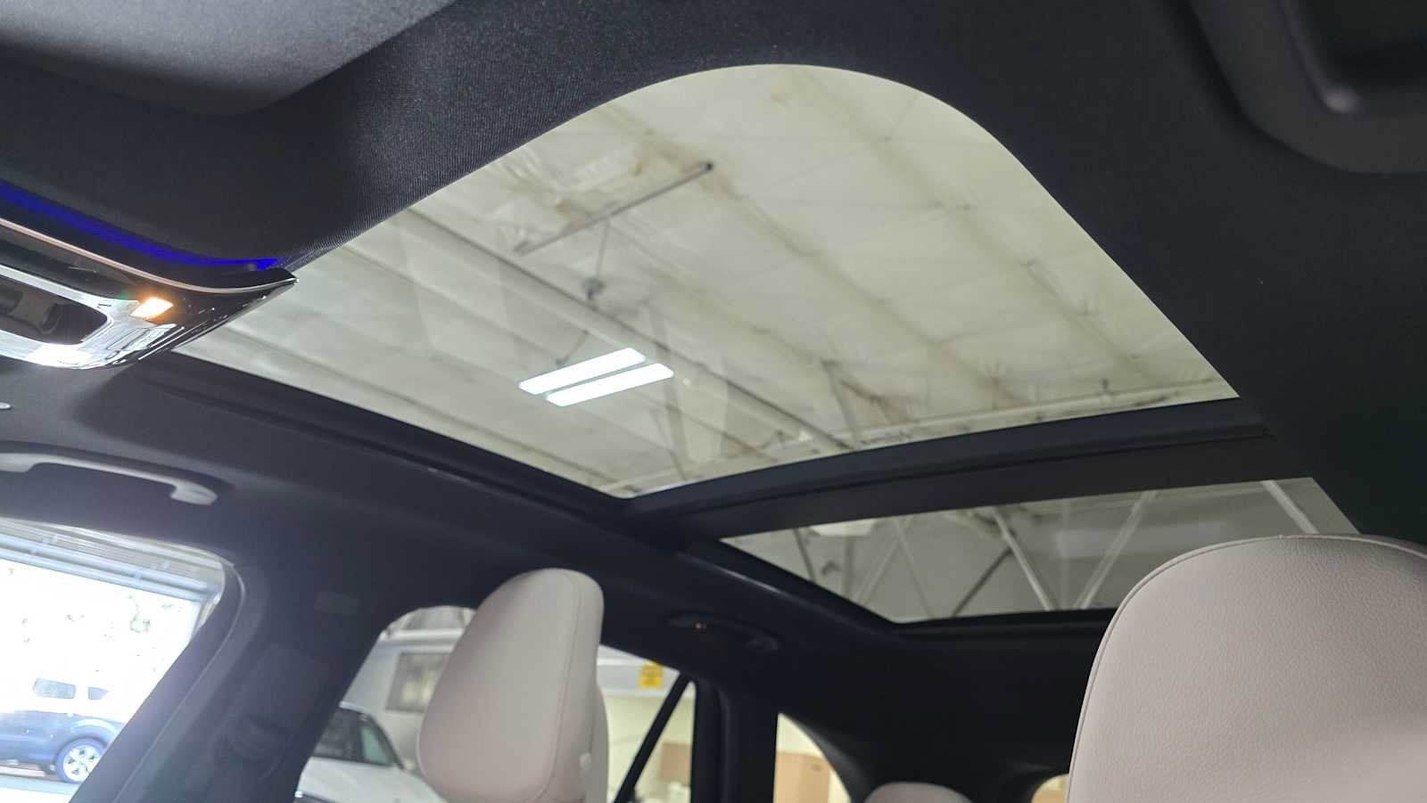 Used 2026 Mercedes-Benz GLC 300 4MATIC image 22