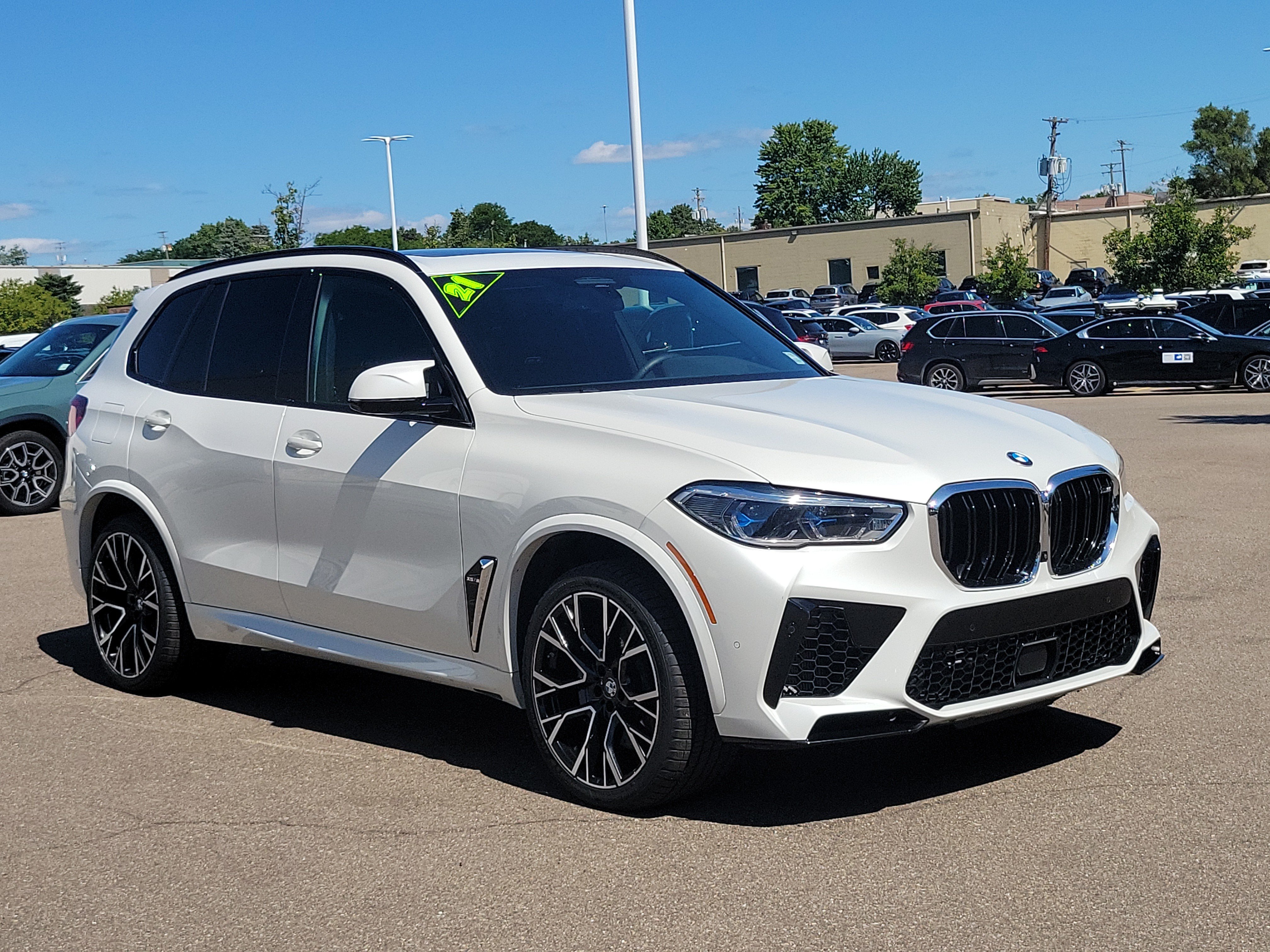 Used 2021 BMW X5 M w/ Executive Package AWD/4WD image 2