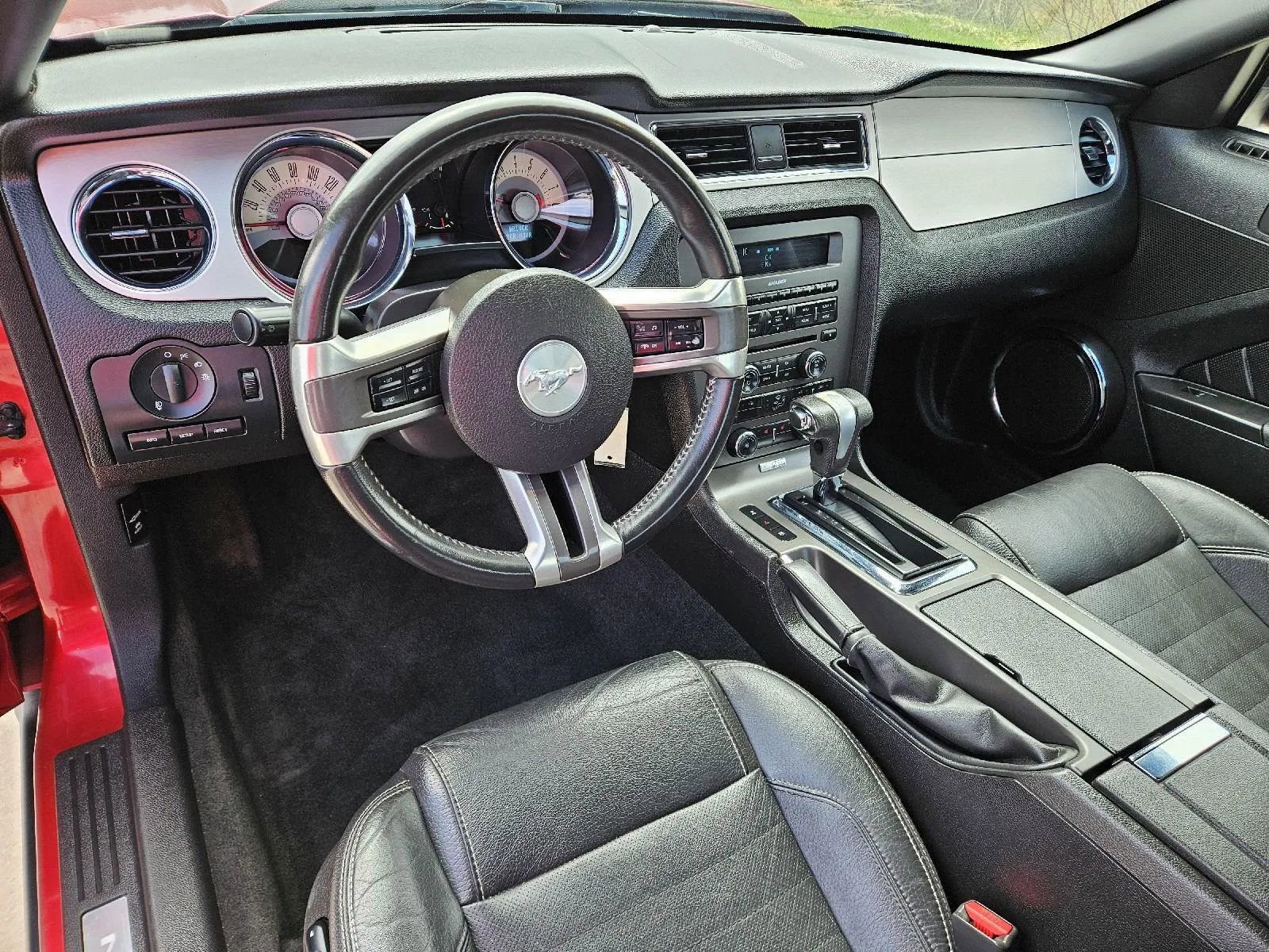 Used 2012 Ford Mustang Premium RWD image 13