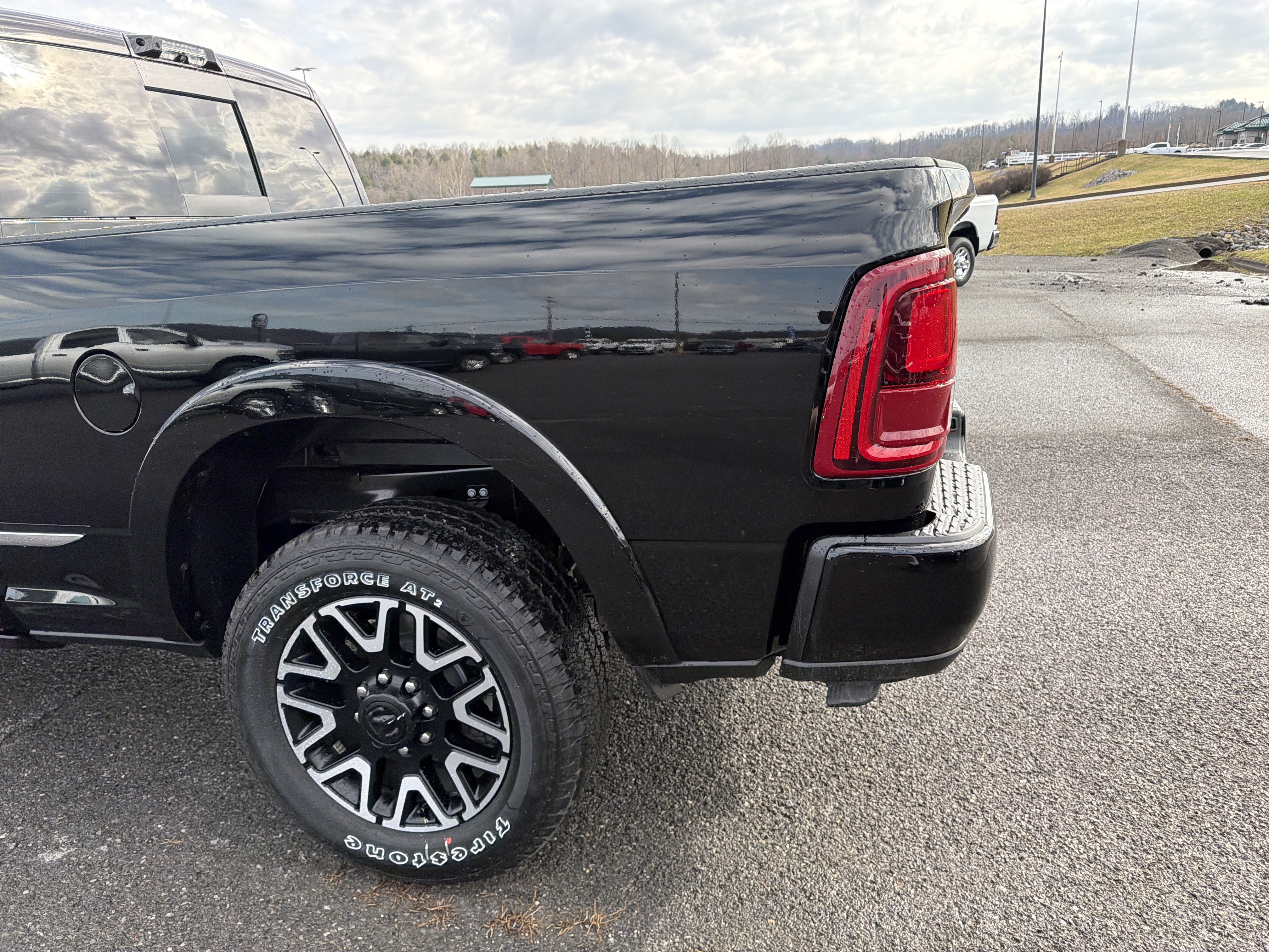 New 2026 RAM 2500 Limited AWD/4WD image 9