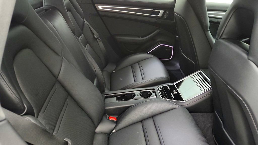 Used 2023 Porsche Panamera 4 Platinum Edition image 24