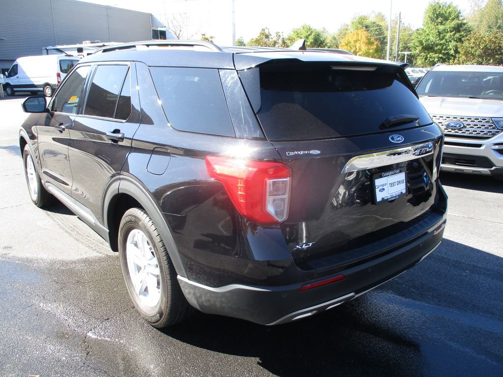 Used 2023 Ford Explorer XLT w/ Equipment Group 202A RWD image 3