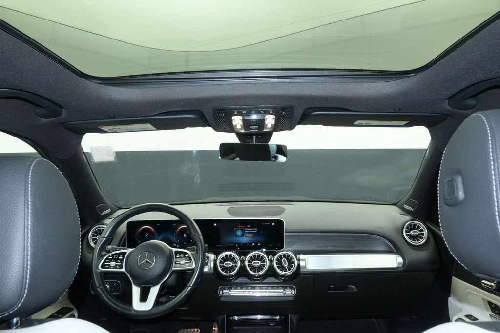 Used 2021 Mercedes-Benz GLB 250 4MATIC image 26