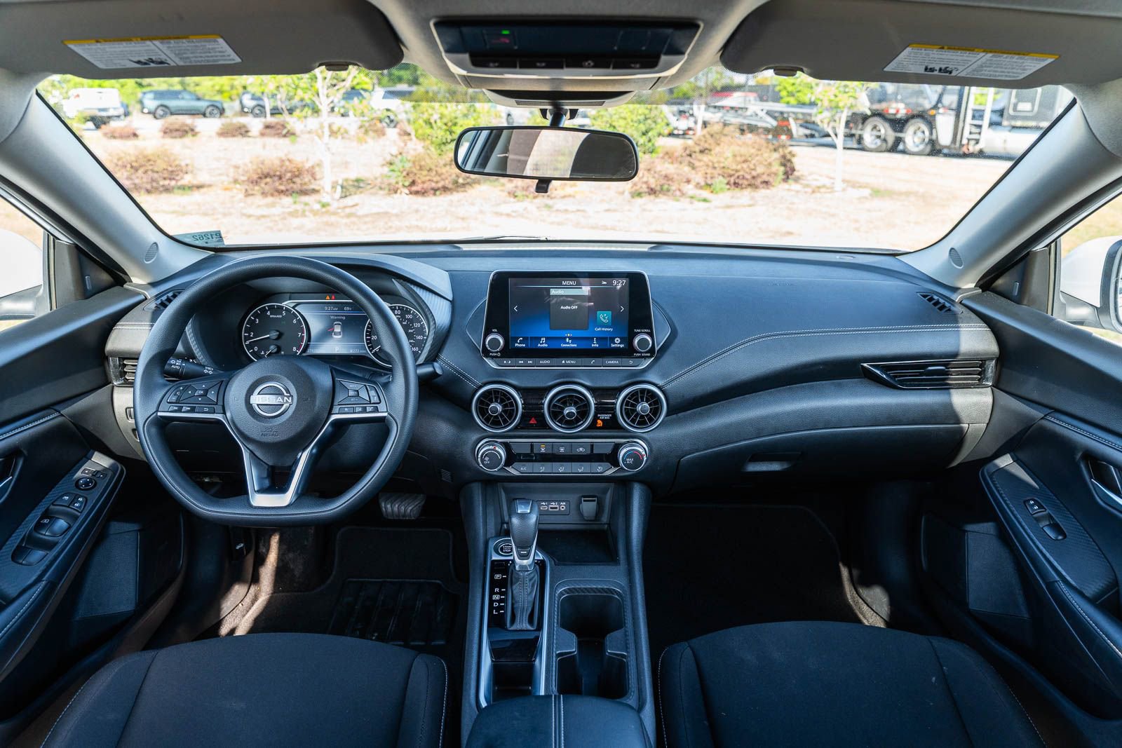 Used 2025 Nissan Sentra SV image 22