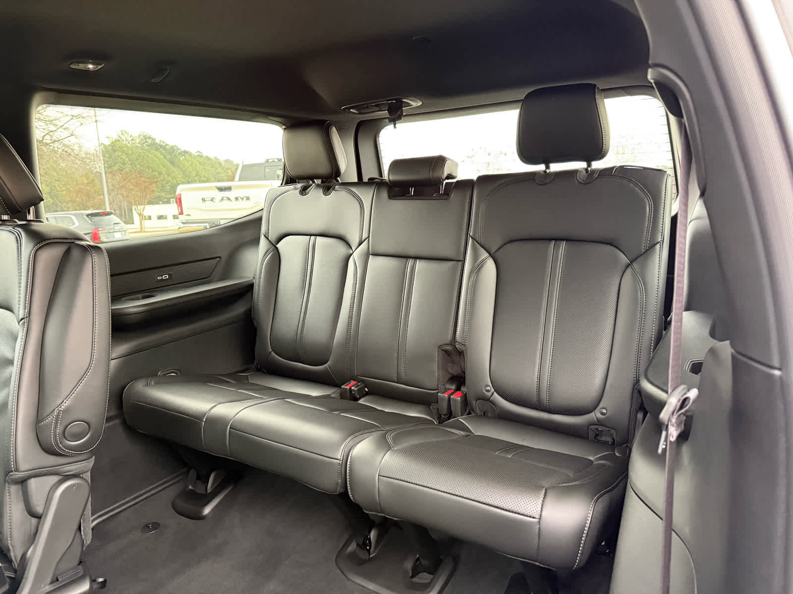 New 2026 Jeep Grand Wagoneer 4WD image 30