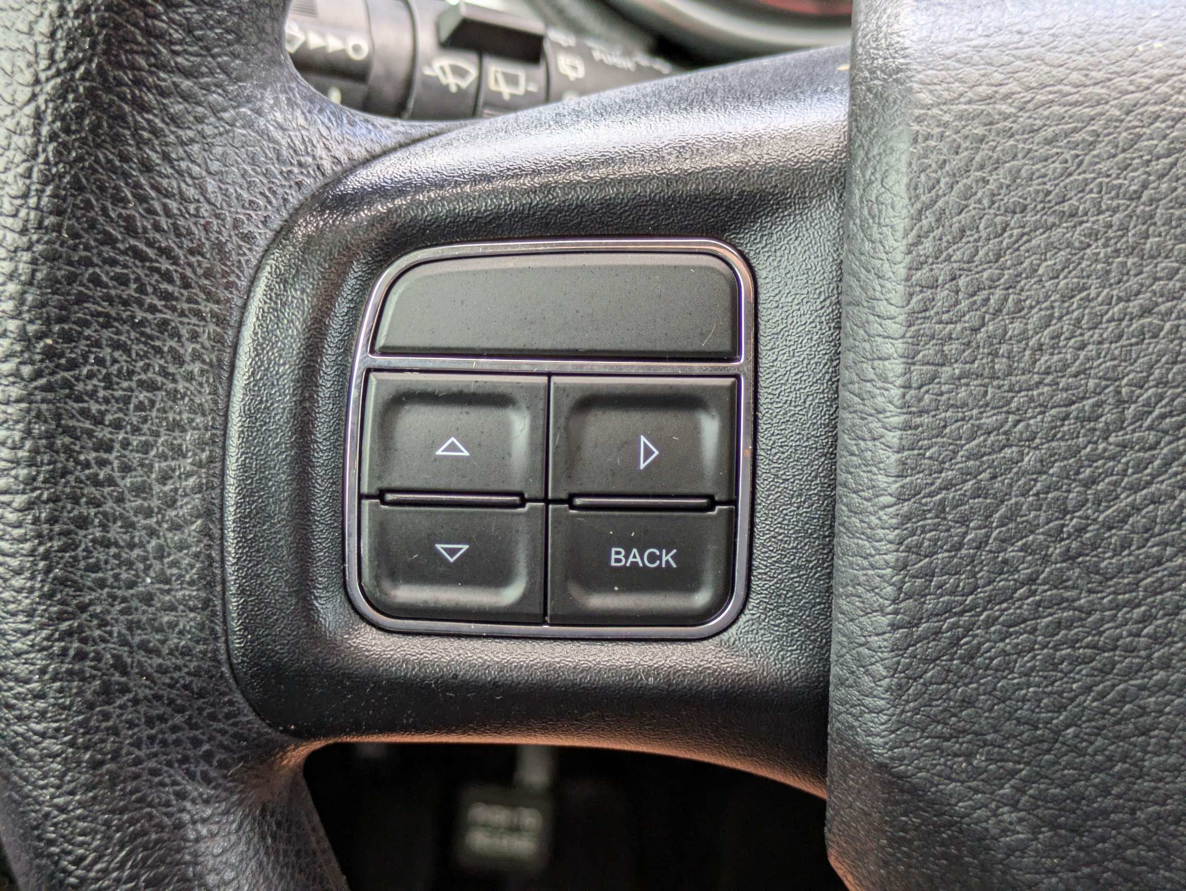 Used 2020 Dodge Journey SE w/ Blacktop Package FWD image 22