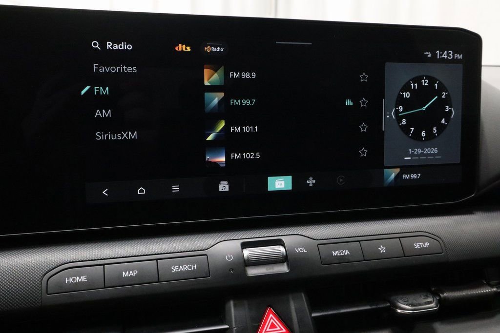 Used 2025 Kia K4 LXS image 2