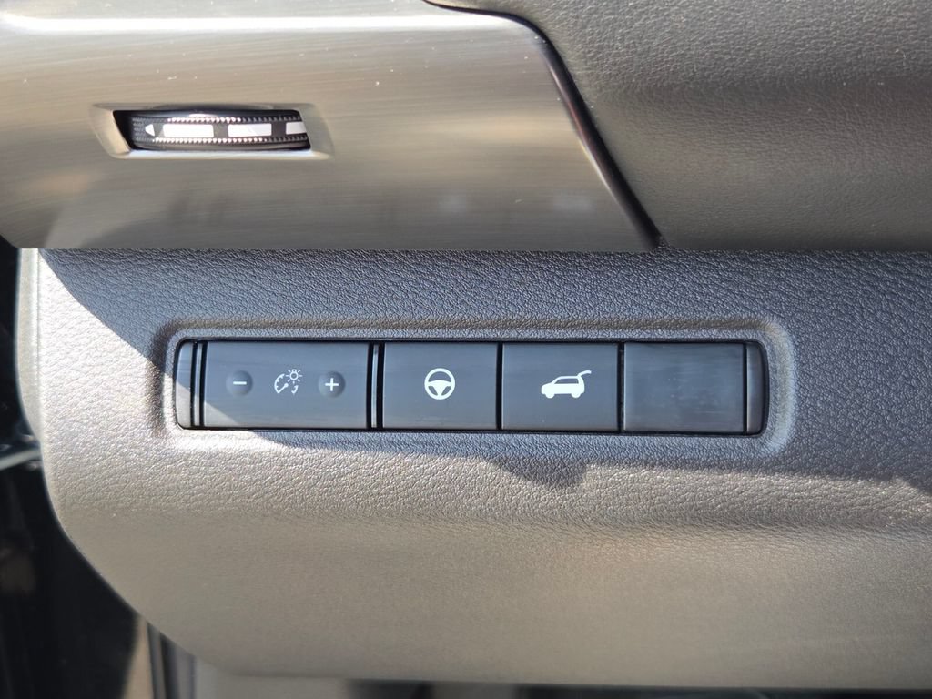 Certified 2025 Nissan Pathfinder SL AWD/4WD image 26