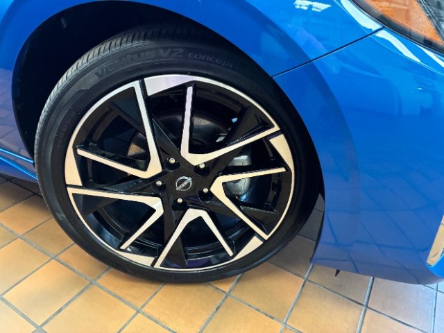 Used 2024 Nissan Sentra SR w/ SR Premium Package FWD image 29