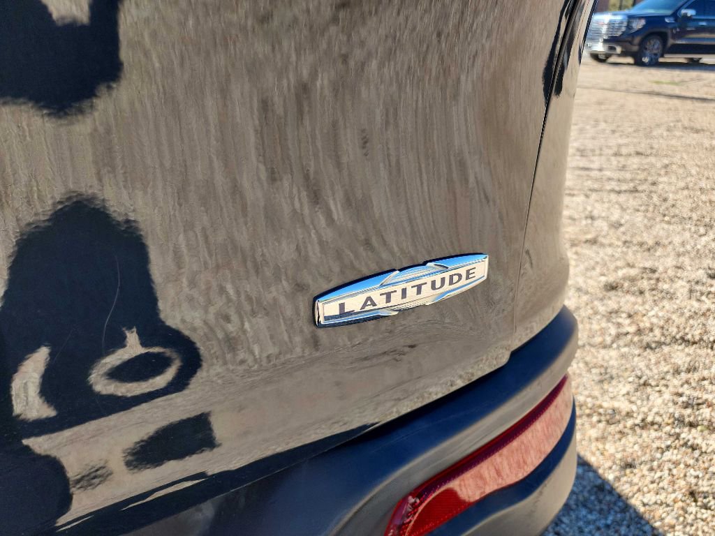 Used 2018 Jeep Cherokee Latitude Plus image 6