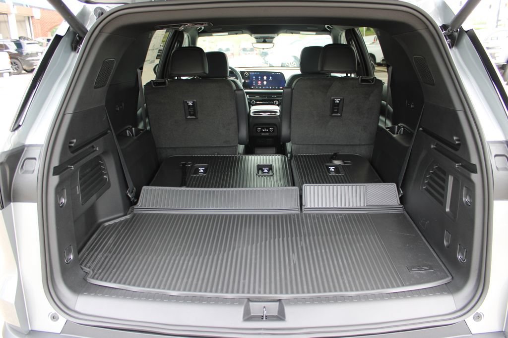 New 2027 Chevrolet Traverse LT w/ Midnight/Sport Edition AWD/4WD image 37