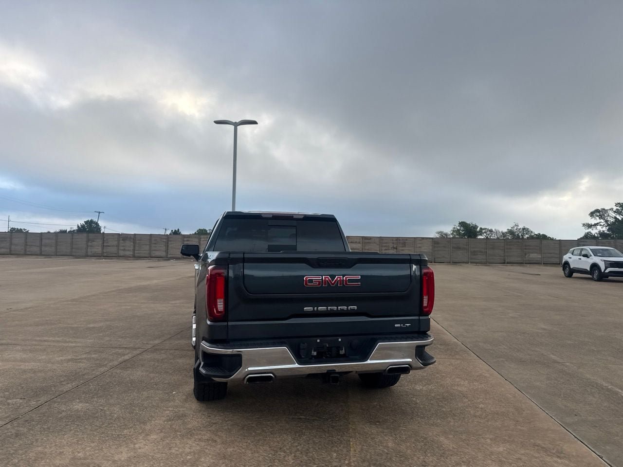 Used 2020 GMC Sierra 1500 SLT w/ SLT Premium Package AWD/4WD image 18