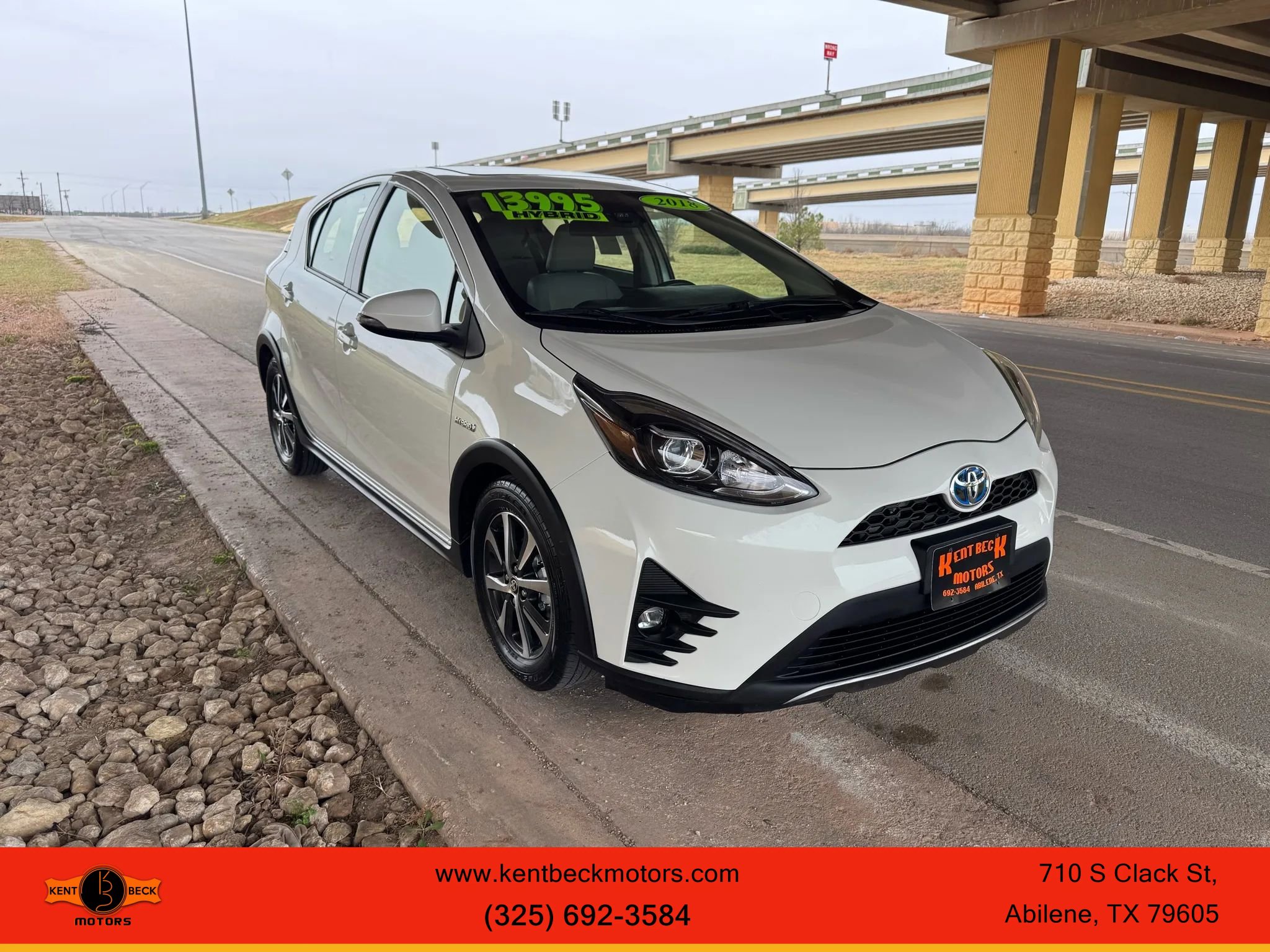 Used 2018 Toyota Prius C Four w/ Carpet Mat Package FWD image 1