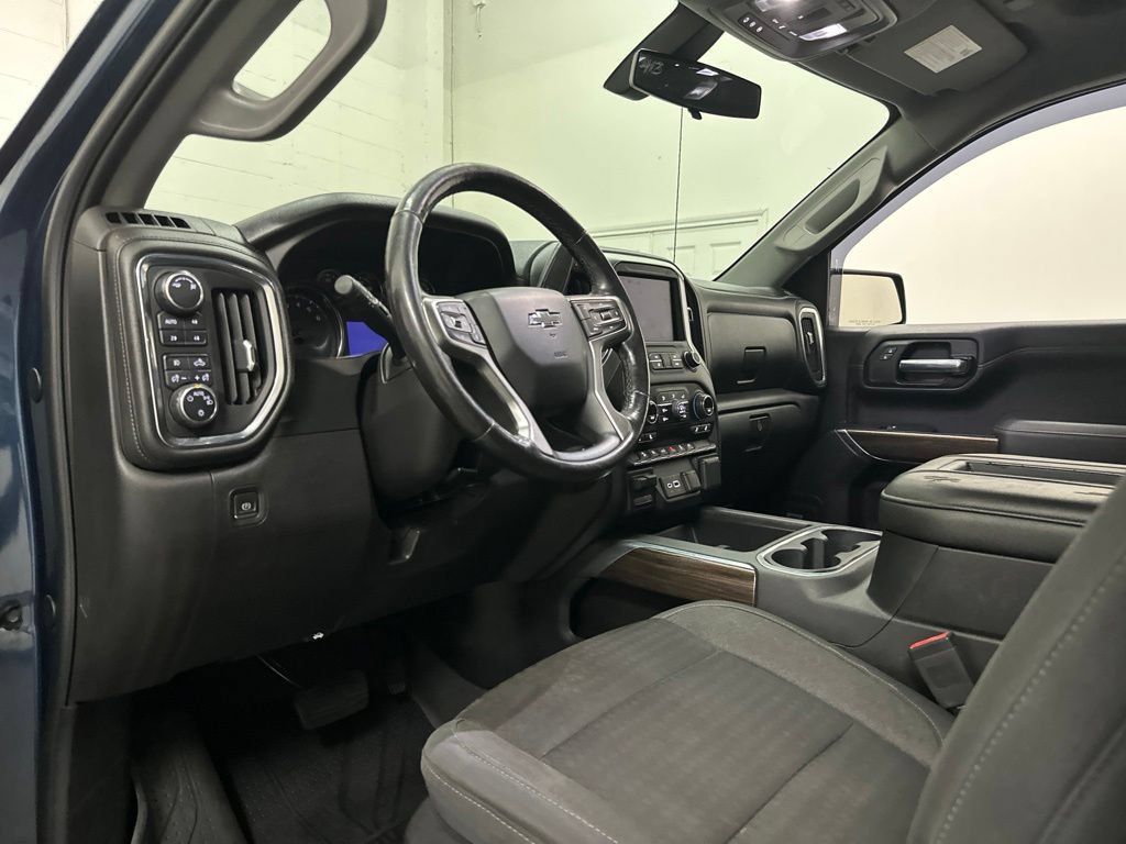 Used 2019 Chevrolet Silverado 1500 LT Trail Boss AWD/4WD image 28