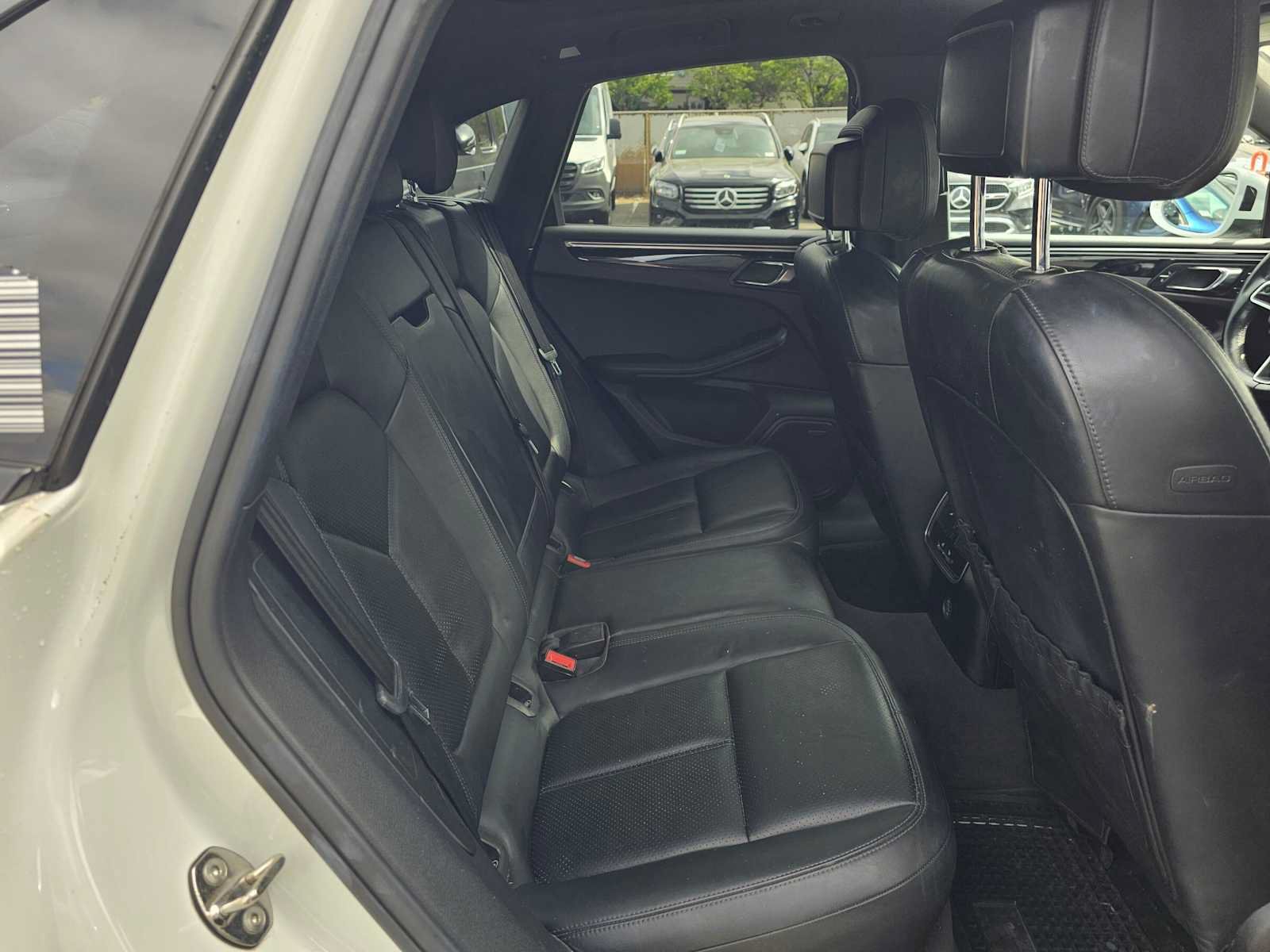 Used 2017 Porsche Macan AWD/4WD image 12