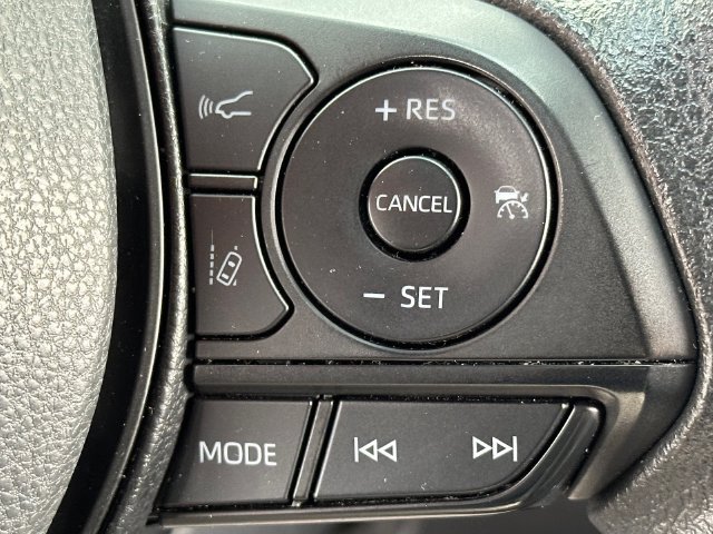 Certified 2025 Toyota RAV4 XLE AWD/4WD image 15