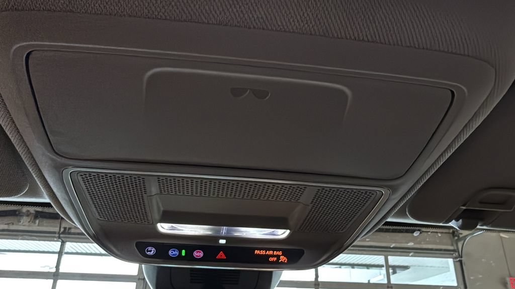 Used 2026 GMC Terrain Denali w/ LPO, Floor Liner Package AWD/4WD image 33