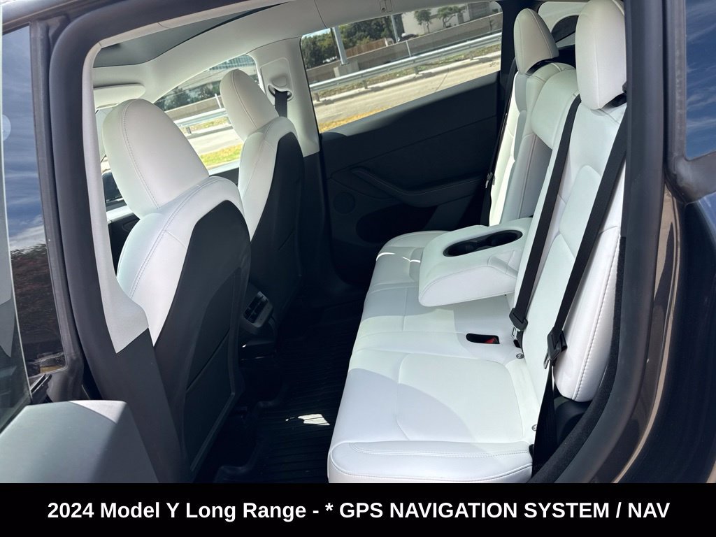 Used 2024 Tesla Model Y Long Range AWD/4WD image 9
