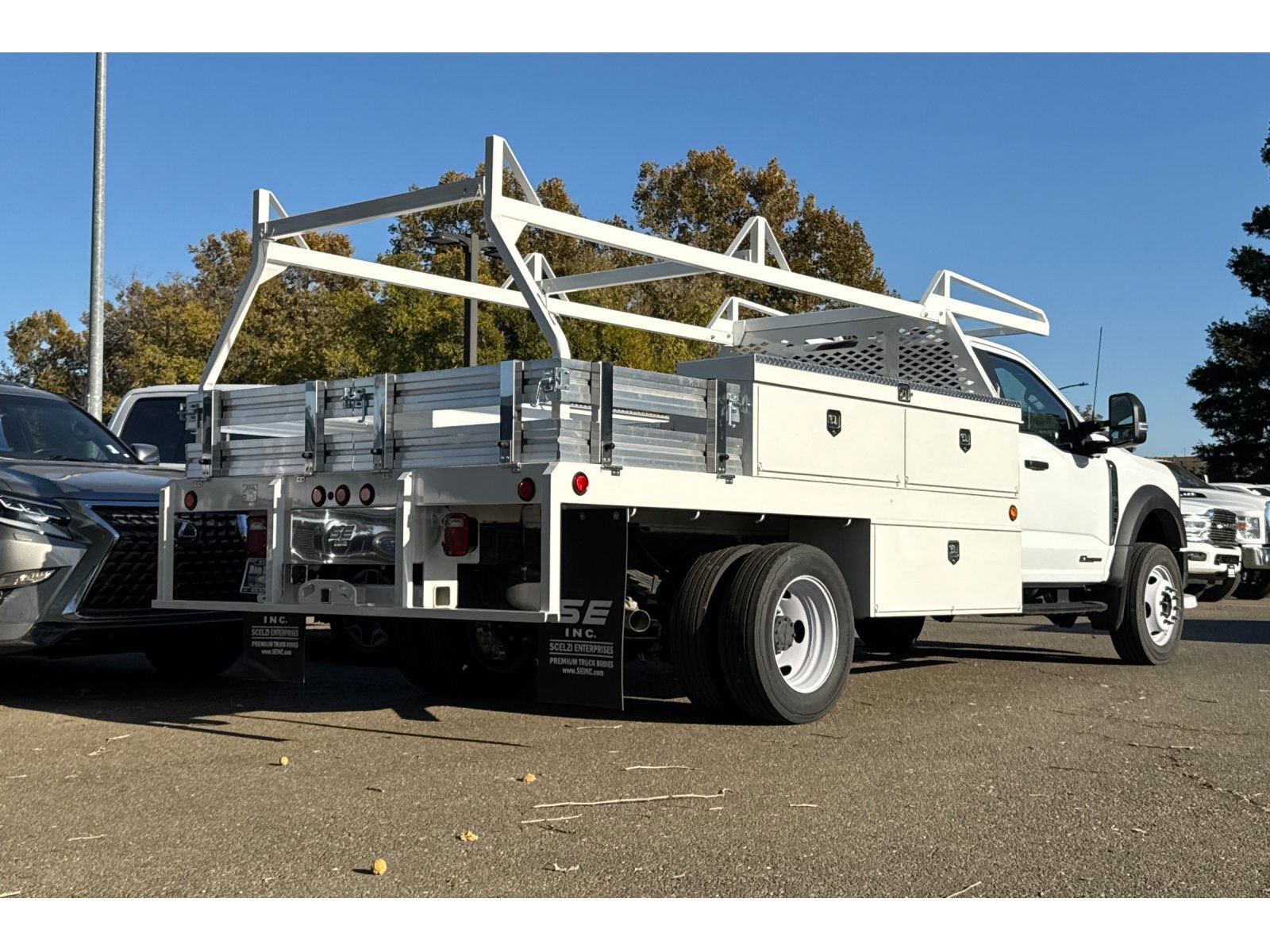 New 2023 Ford F450 XL w/ XL Chrome Package image 4