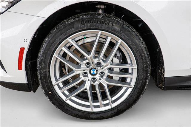Used 2025 BMW 530i xDrive image 9