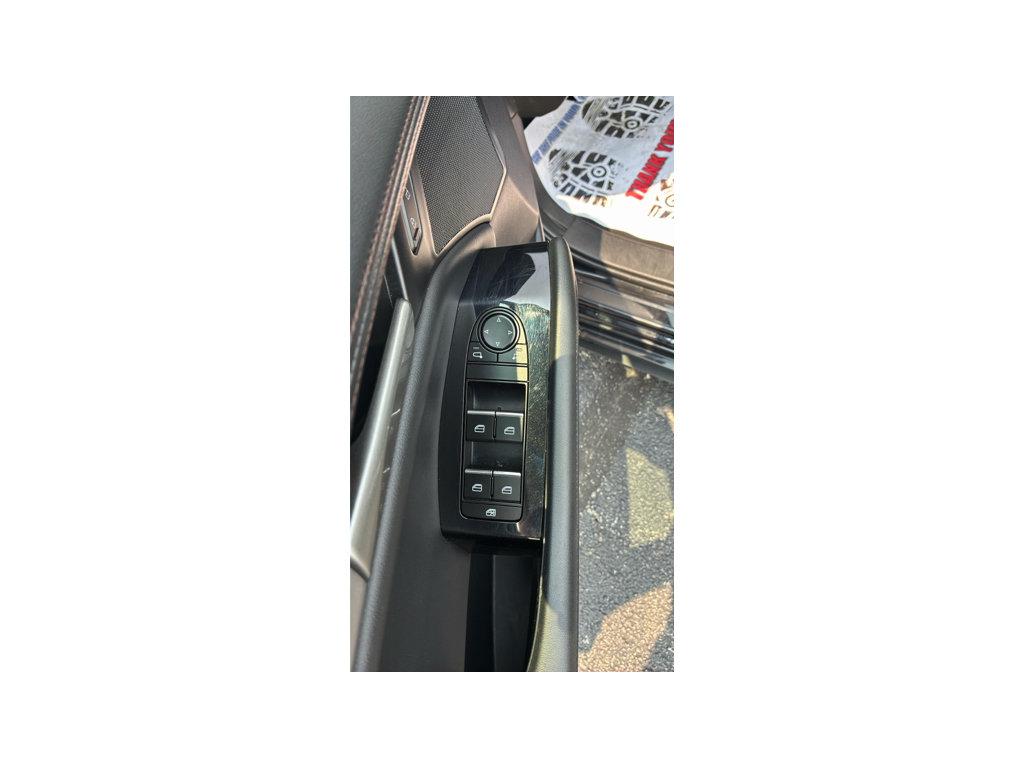 Used 2024 MAZDA MAZDA3 s FWD image 13