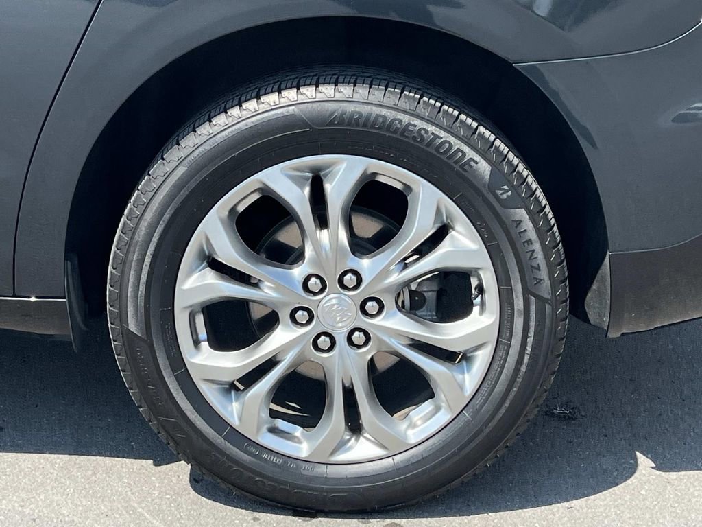 Used 2019 Buick Enclave Avenir w/ Avenir Technology Package image 13