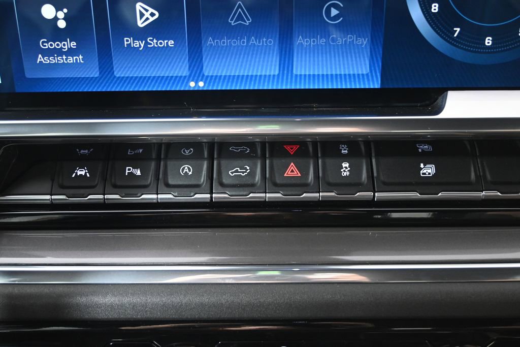 Used 2023 Chevrolet Silverado 1500 High Country w/ Technology Package image 30