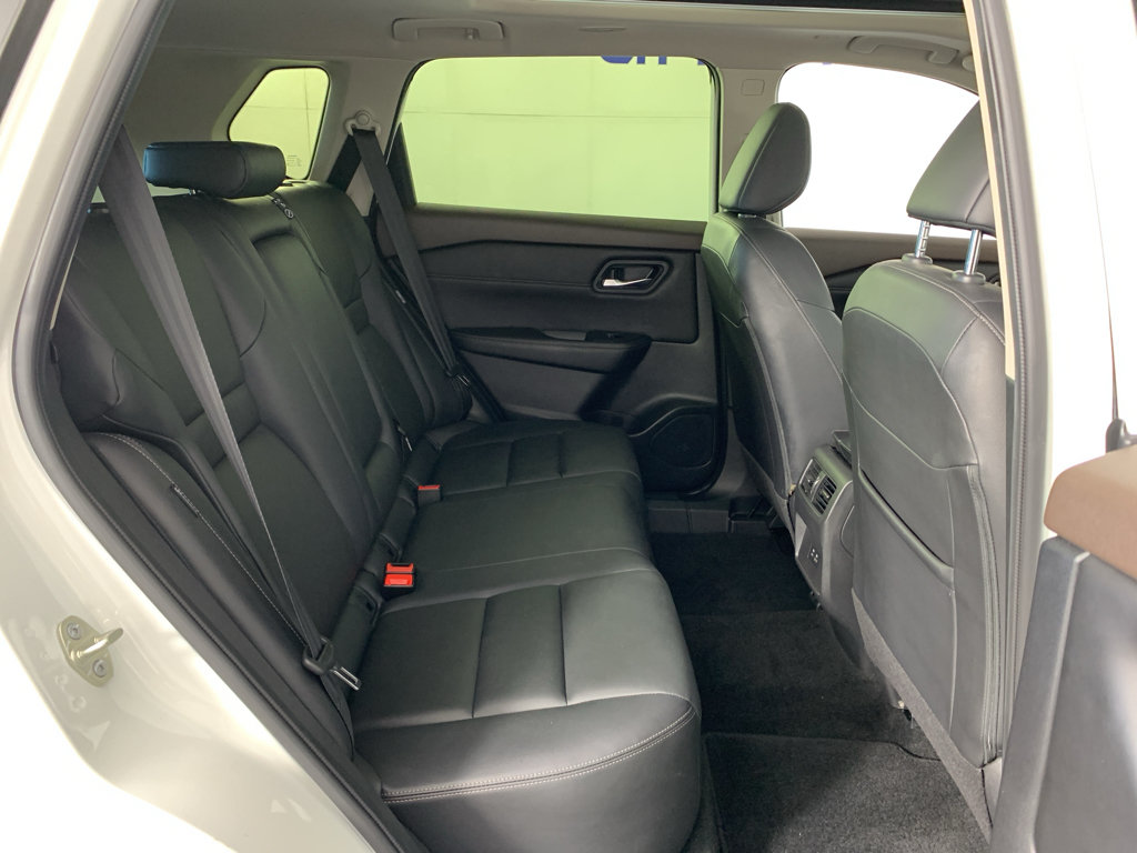 Used 2023 Nissan Rogue SL FWD image 39