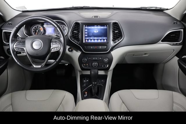 Used 2021 Jeep Cherokee Latitude Lux w/ Comfort/Convenience Group AWD/4WD image 13