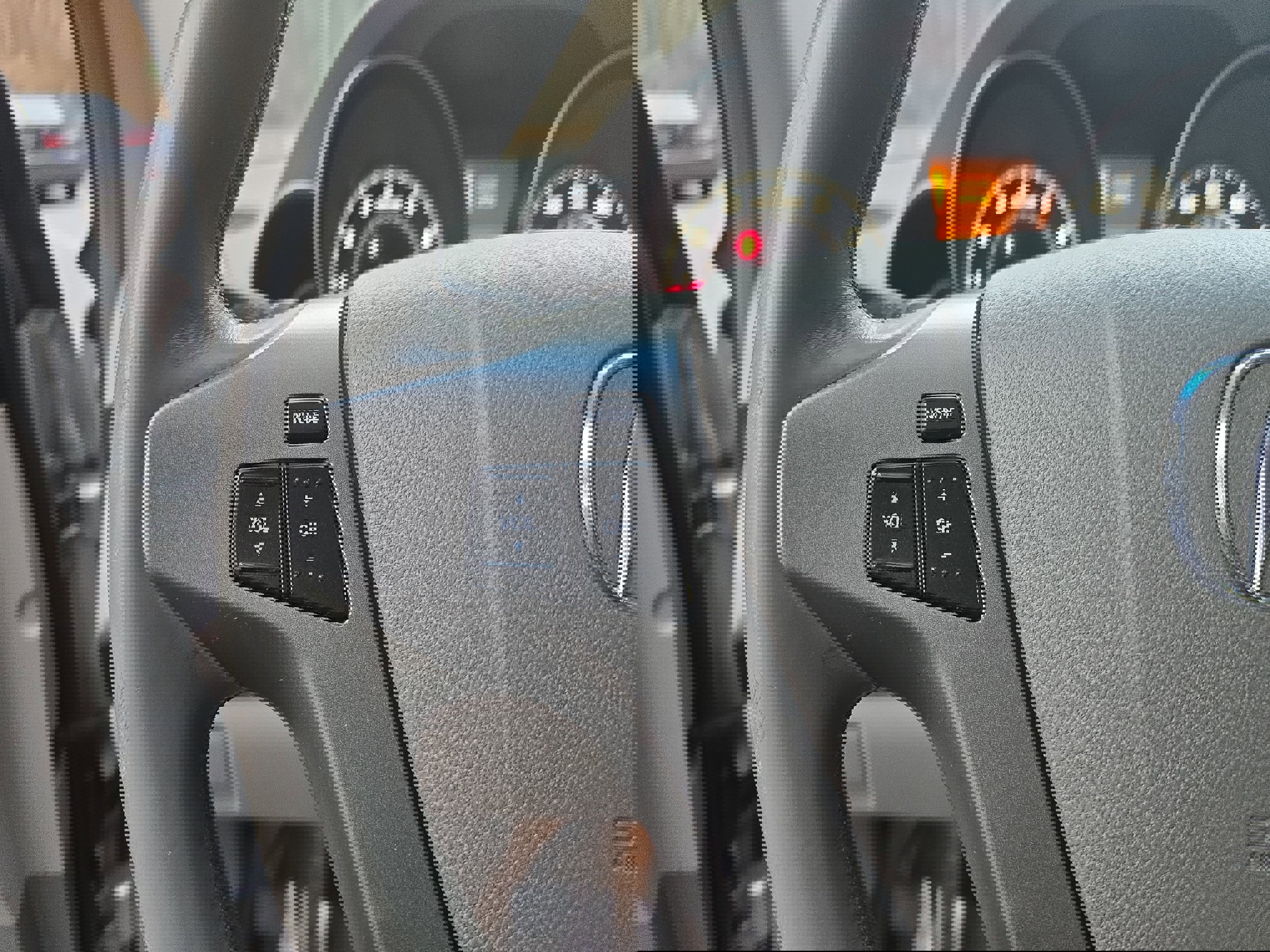 Used 2012 Acura MDX w/ Technology Package image 16