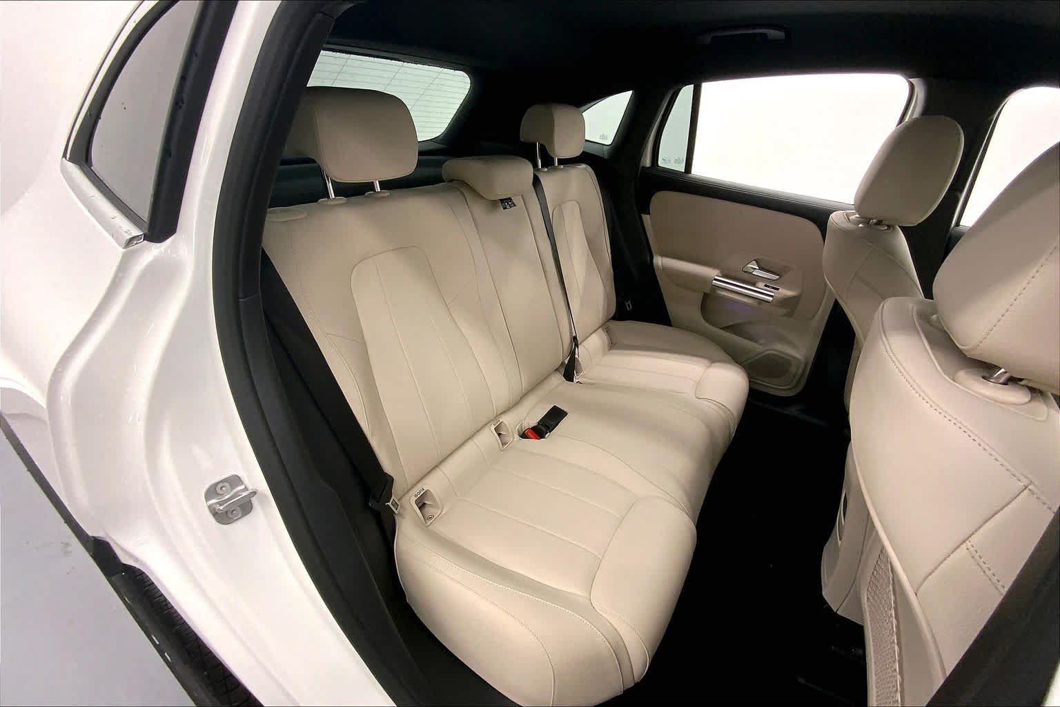 Used 2026 Mercedes-Benz GLA 250 image 13