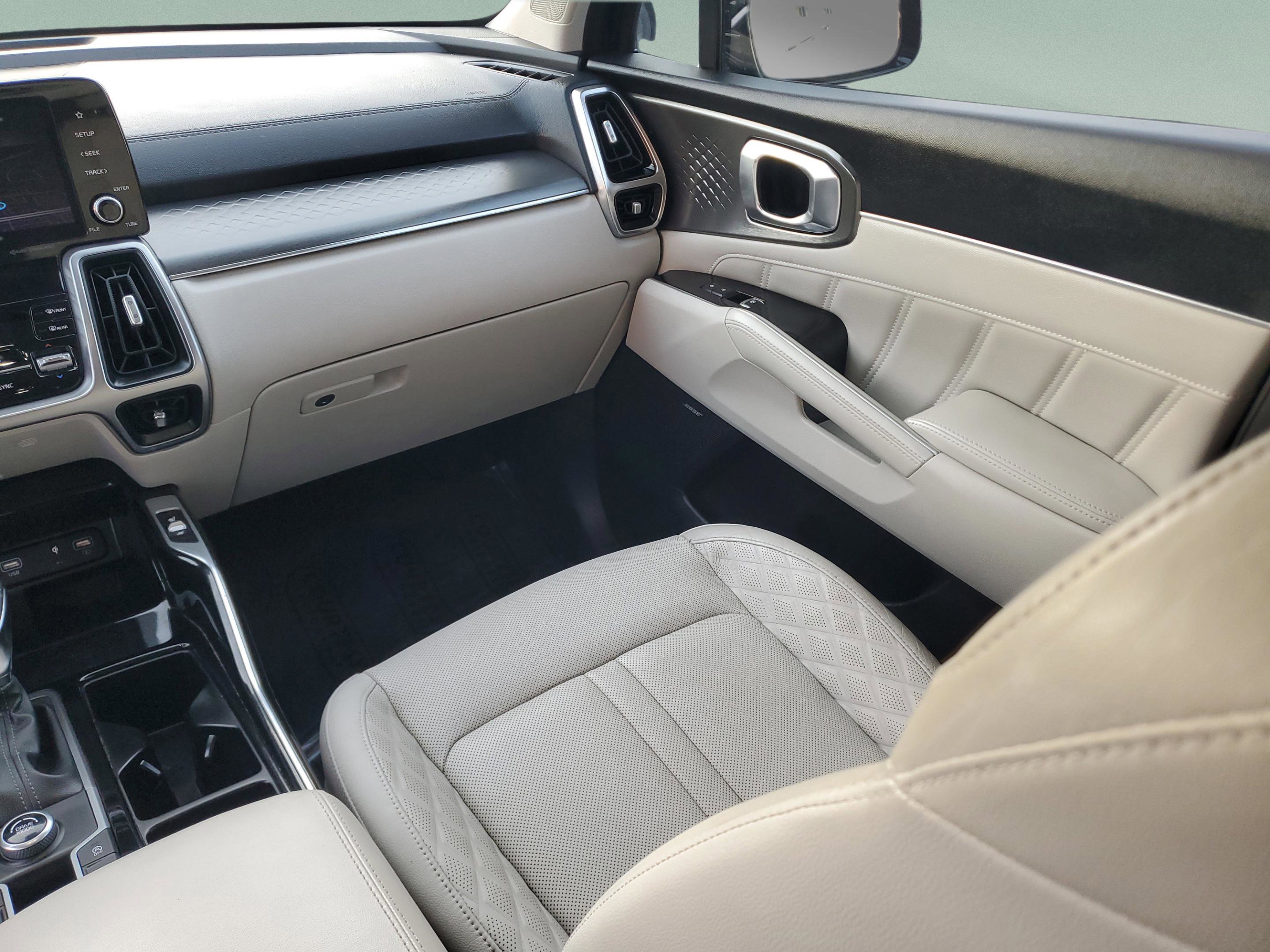 Used 2021 Kia Sorento SX image 11