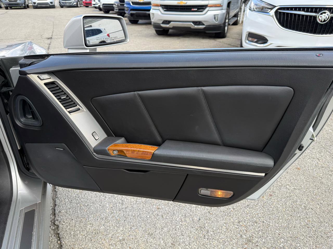 Used 2004 Cadillac XLR image 26