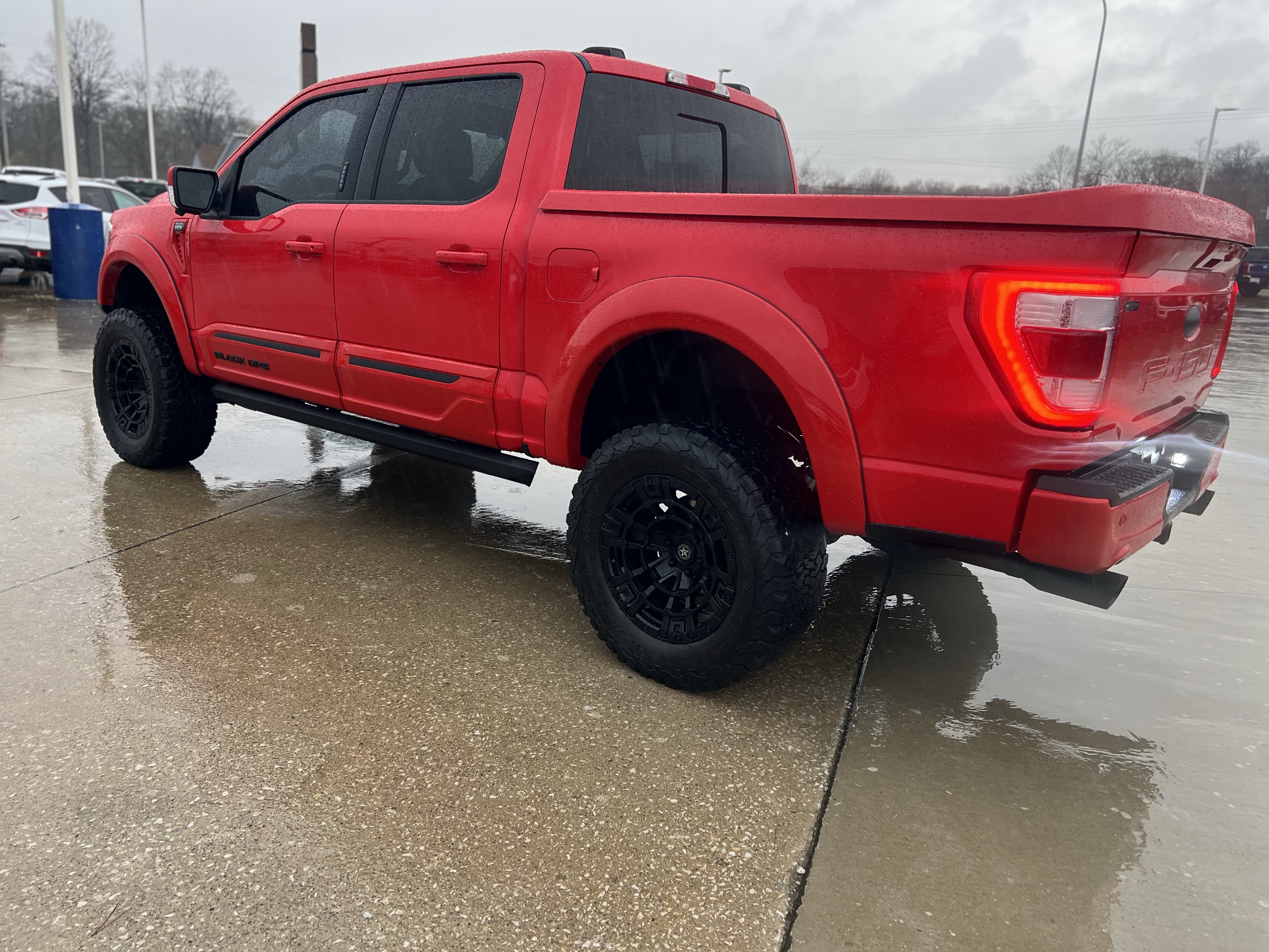 Used 2023 Ford F150 Lariat w/ Equipment Group 502A High AWD/4WD image 3