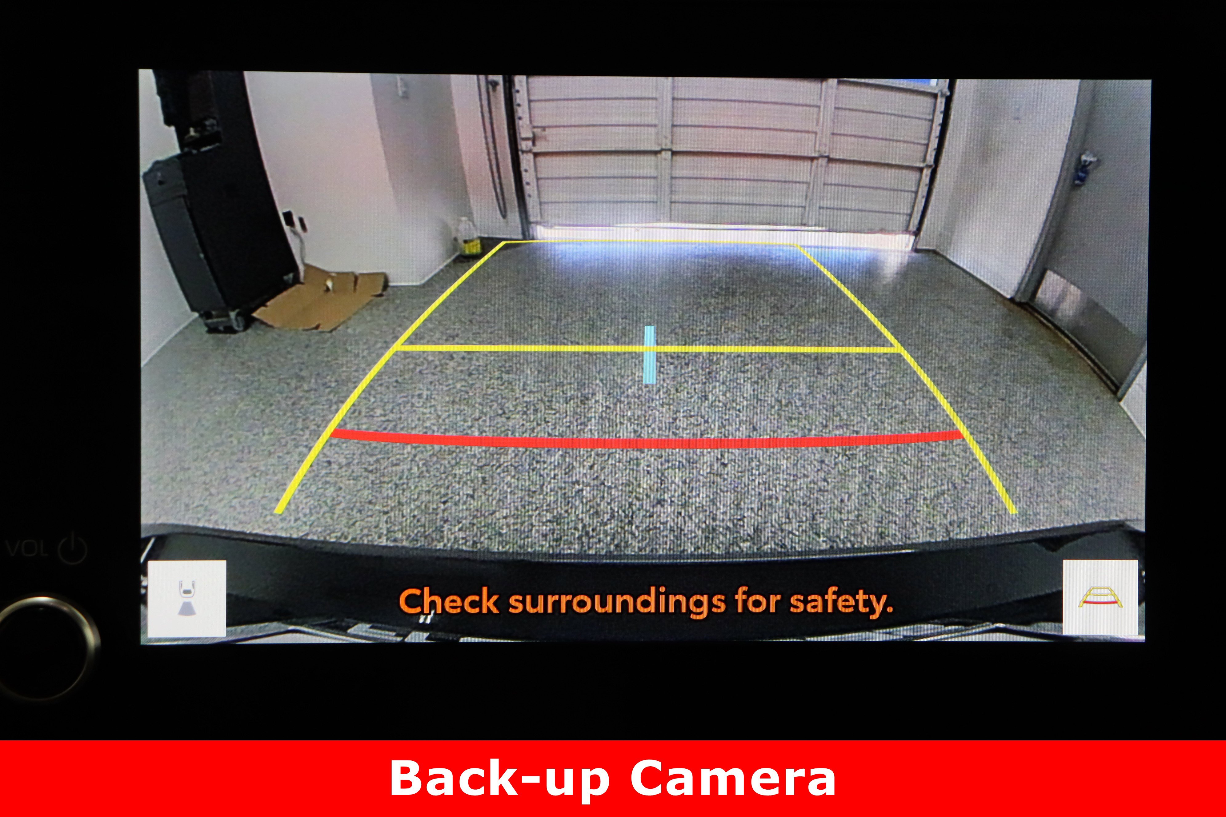 Used 2025 Toyota Camry LE FWD image 20