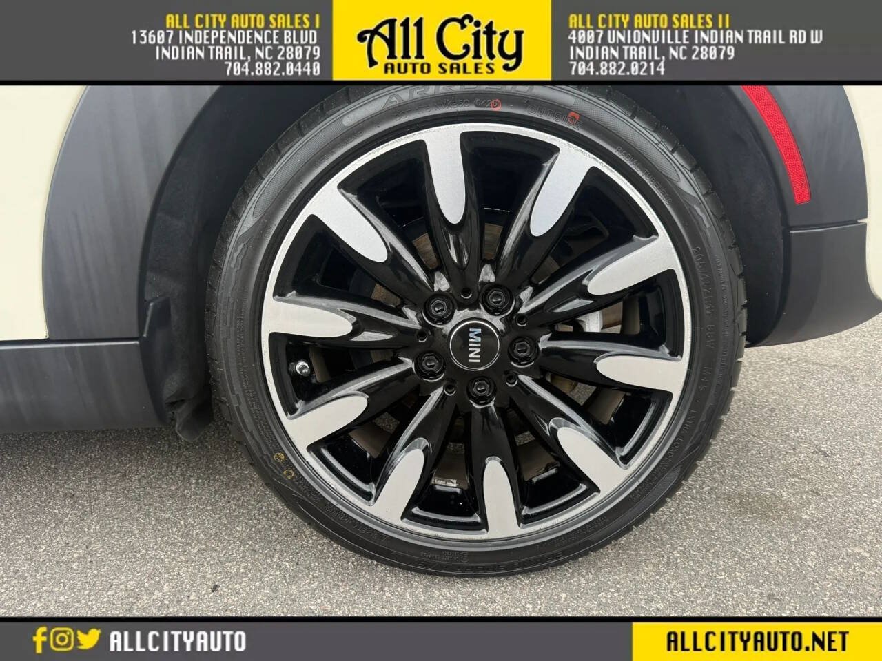 Used 2019 MINI Cooper S FWD image 16