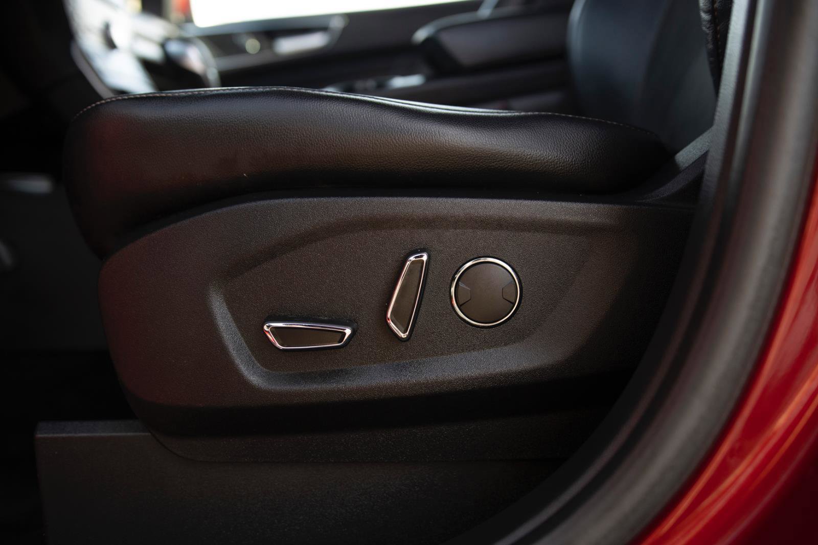 Used 2018 Ford Edge Sport w/ Equipment Group 401A AWD/4WD image 12